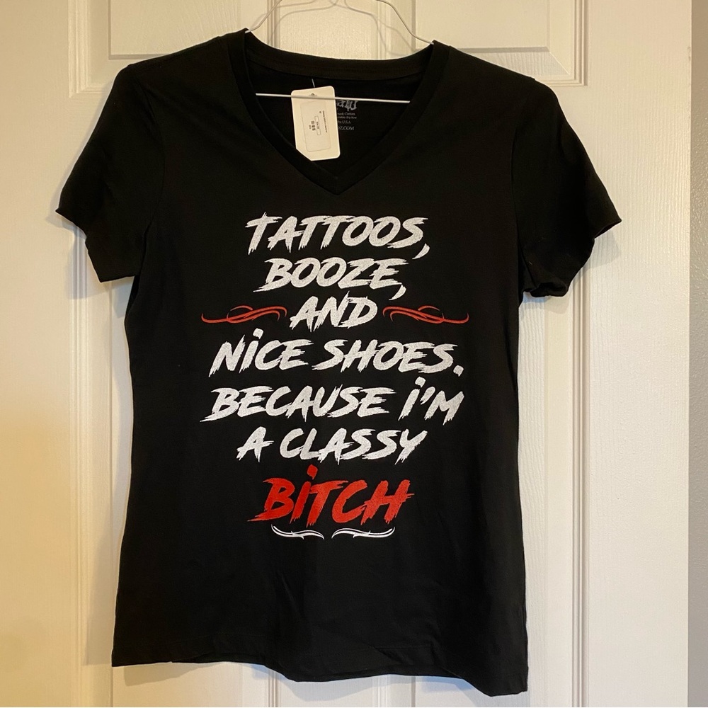 Outlaw Threadz Tattoos Booze Shoes Black V-neck T-shirt - Medium NWT 26l